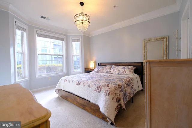 $309,900 | 505 Sunset View Terrace Southeast, Unit 104, Leesburg, VA 20175