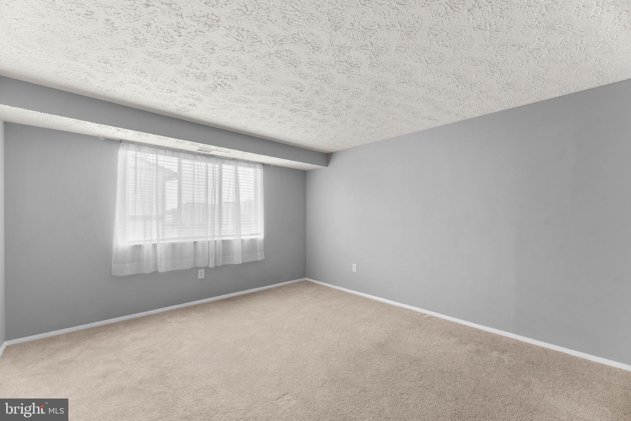 999 Heather Ridge Drive, Unit 2G Frederick, MD 21702 - Photo 16 of 31 Primary Bedroom