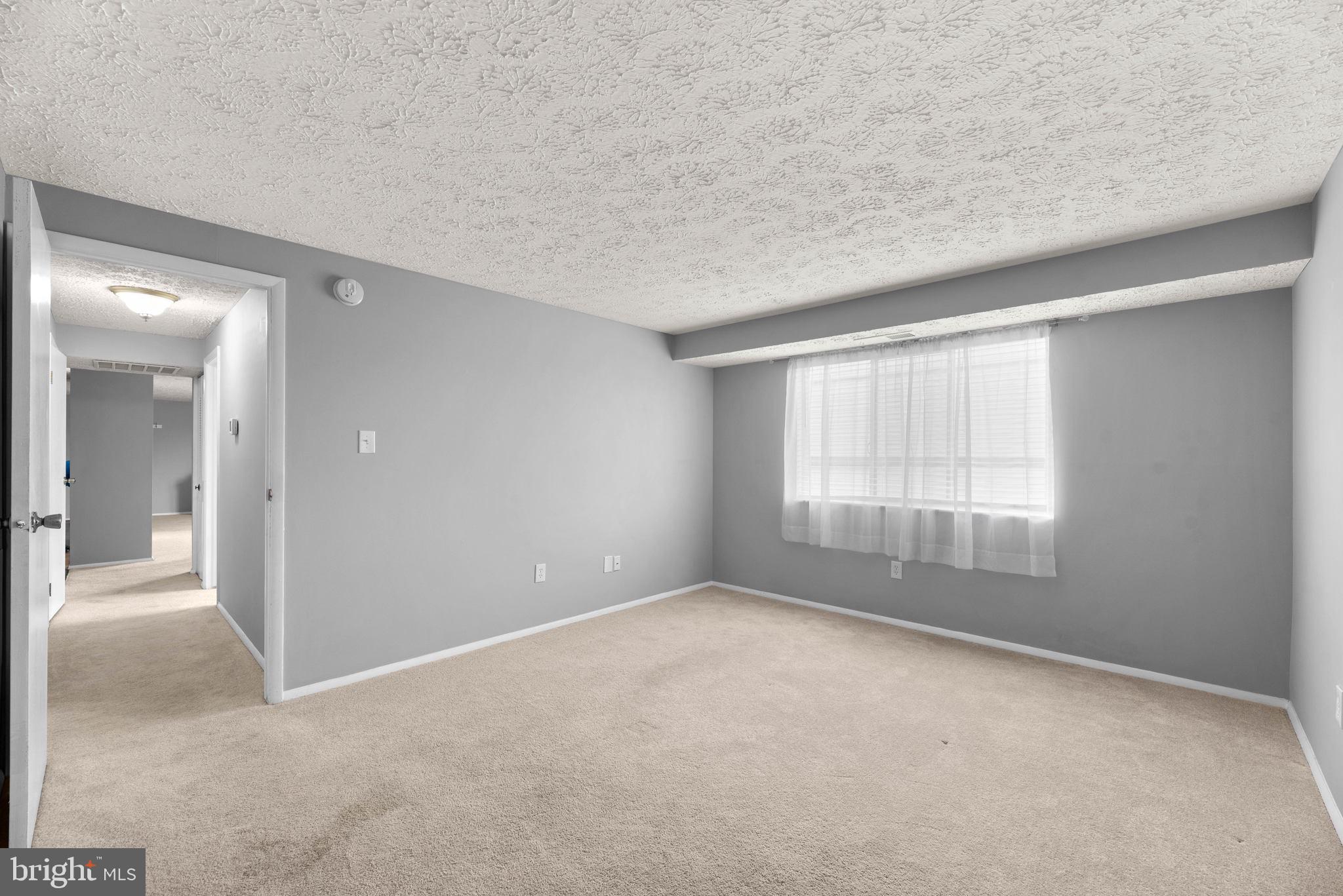 999 Heather Ridge Drive, Unit 2G Frederick, MD 21702 - Photo 17 of 31 Primary Bedroom