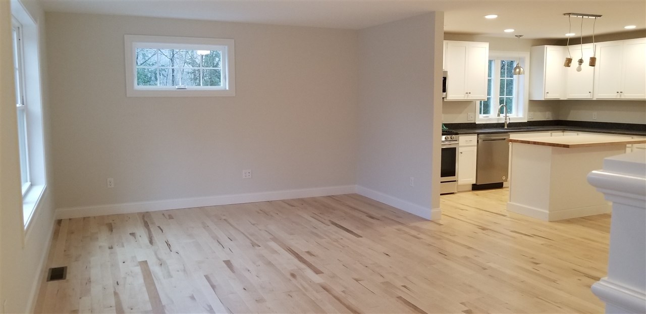 110 Raymond Road Nottingham, NH 03290 - Photo 11 of 39