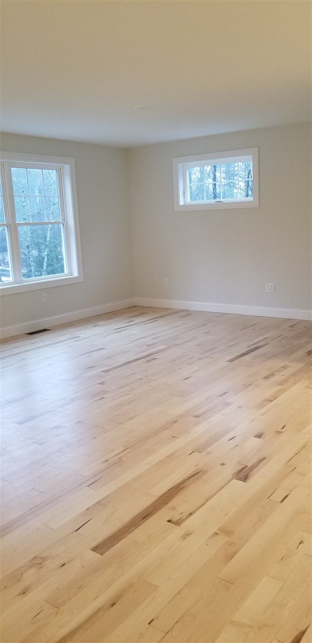 110 Raymond Road Nottingham, NH 03290 - Photo 14 of 39