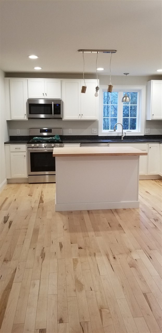 110 Raymond Road Nottingham, NH 03290 - Photo 4 of 39