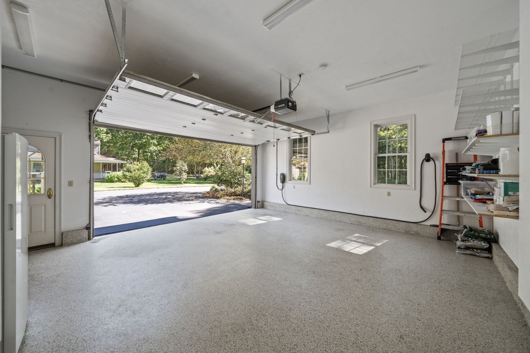 144 Stone Road East Brookfield, MA 01515 - Photo 4 of 42 Gallery Image 4