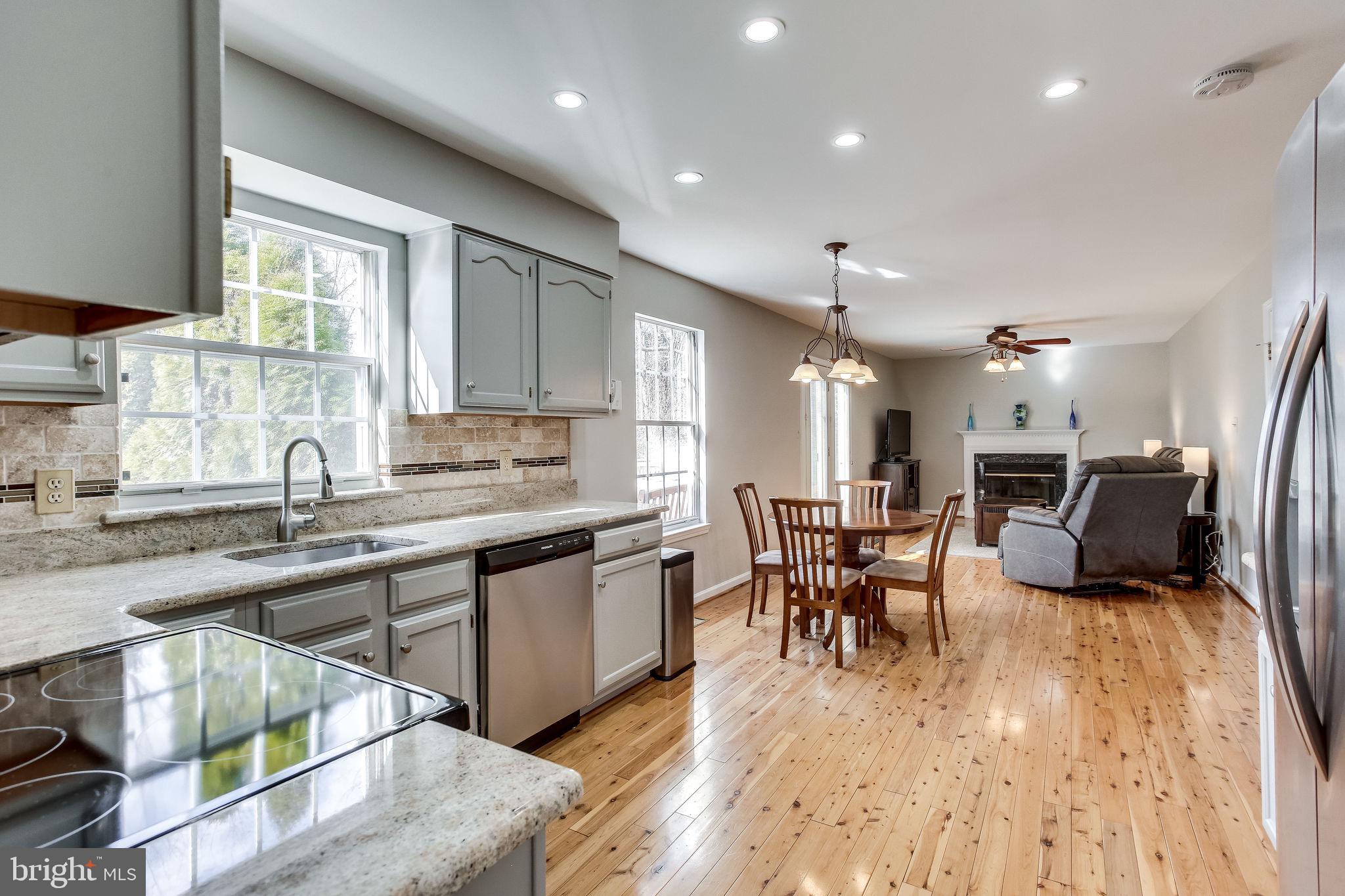 12524 Rock Ridge Road Herndon, VA 20170 - Photo 12 of 49 Gallery Image 12