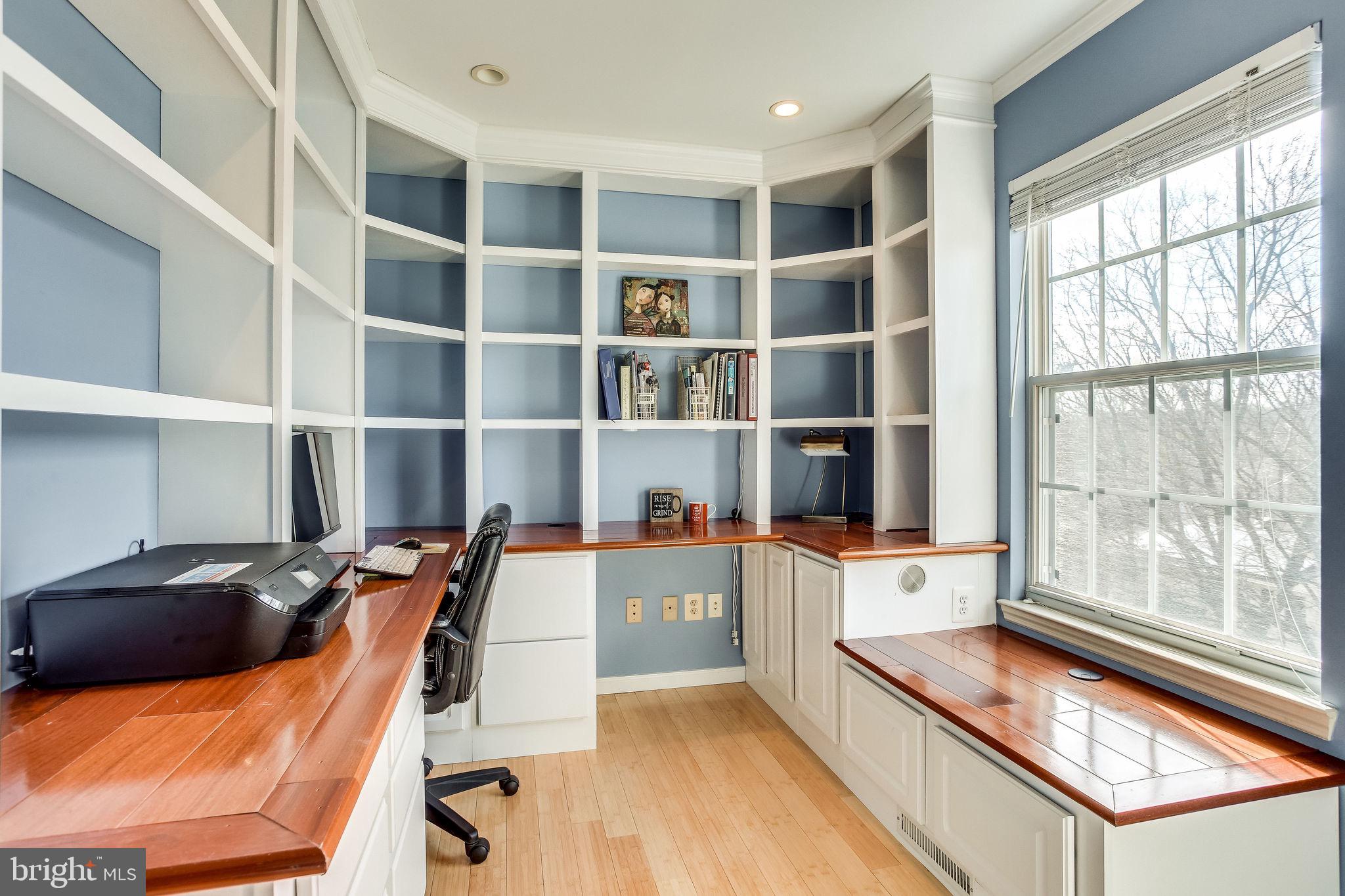 12524 Rock Ridge Road Herndon, VA 20170 - Photo 37 of 49 Gallery Image 37