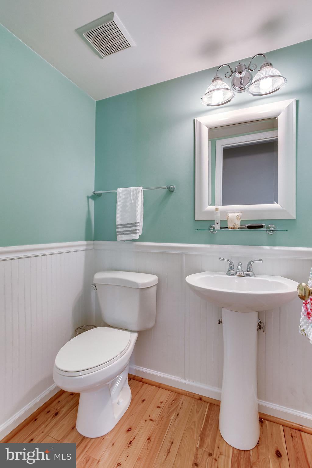 12524 Rock Ridge Road Herndon, VA 20170 - Photo 6 of 49 Gallery Image 6