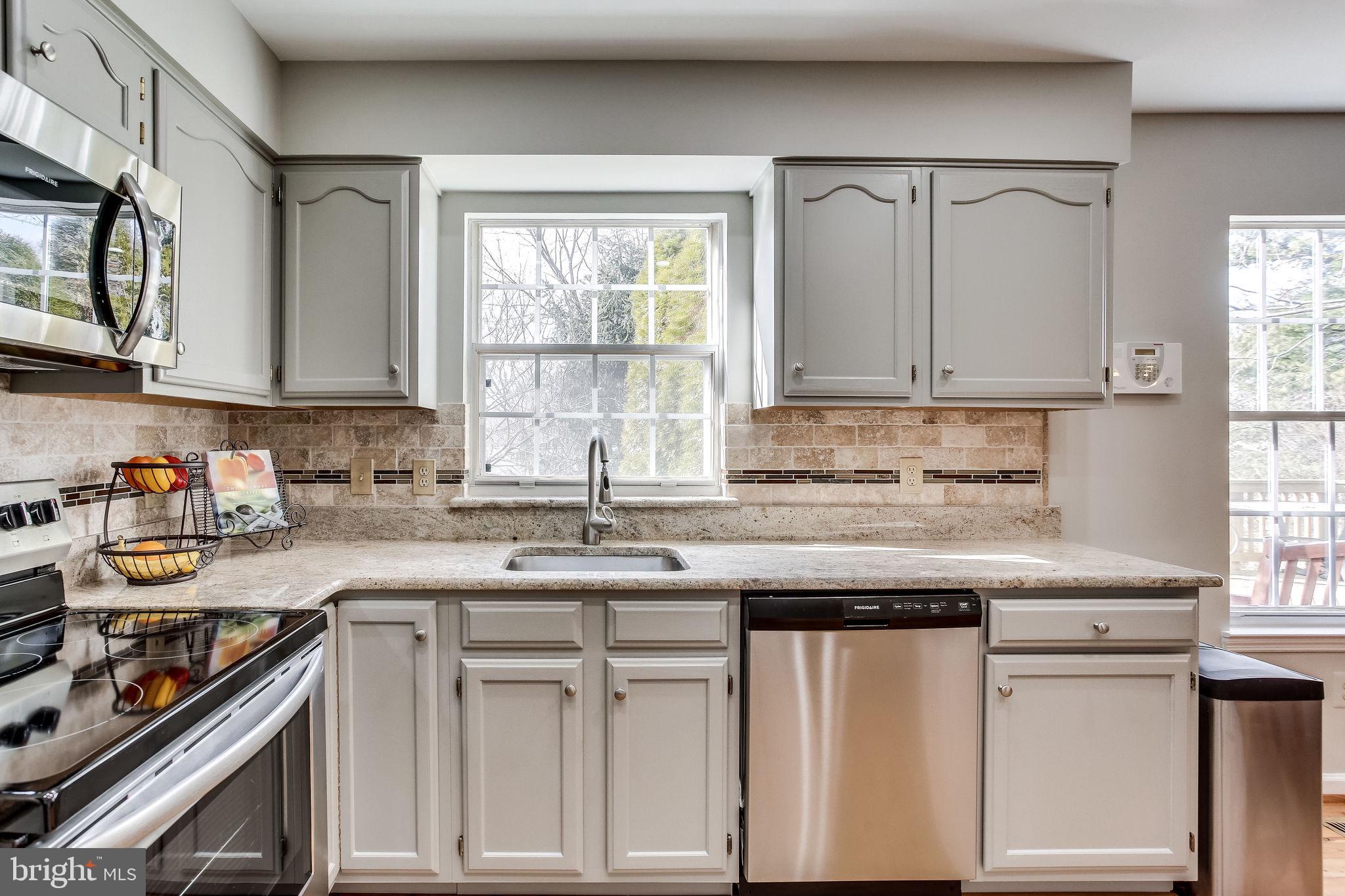 12524 Rock Ridge Road Herndon, VA 20170 - Photo 10 of 49 Gallery Image 10