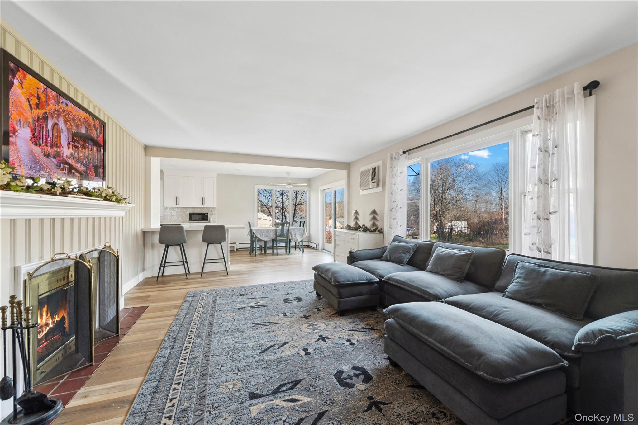 2 Brick Hill Road Somers, NY 10589 - Photo 5 of 20 Living Room