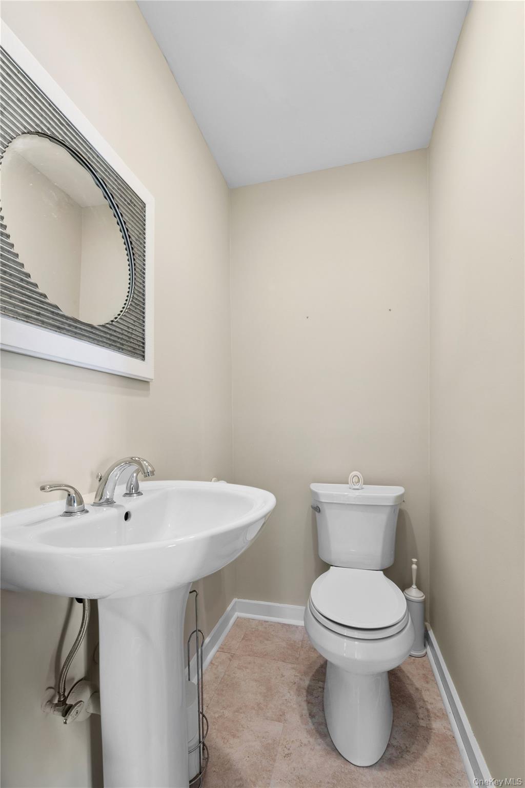 2 Brick Hill Road Somers, NY 10589 - Photo 10 of 20 Half Bath