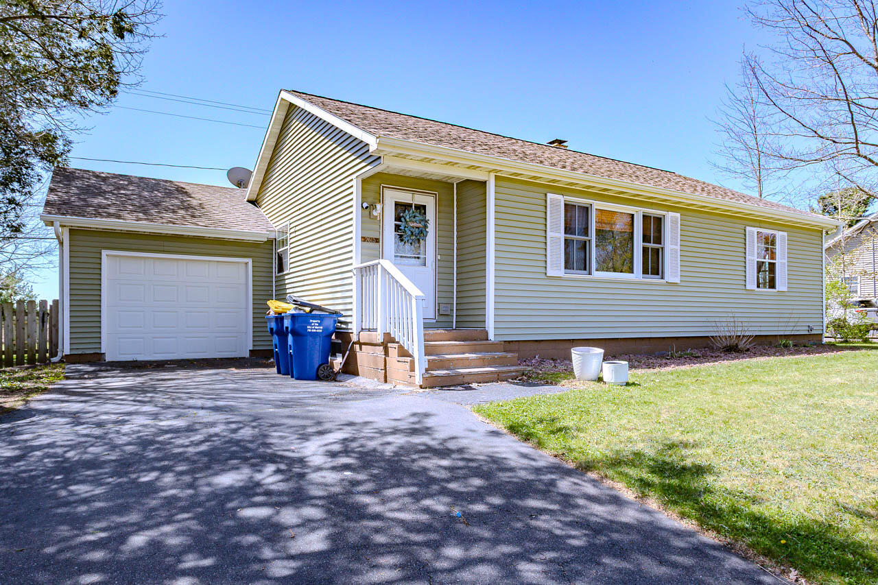2615 West Main Street Merrill, WI 54452 - Photo 56 of 59 939A9960