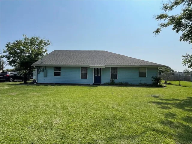 $2,200 | 606 St Rose Avenue, St. Rose, LA 70087