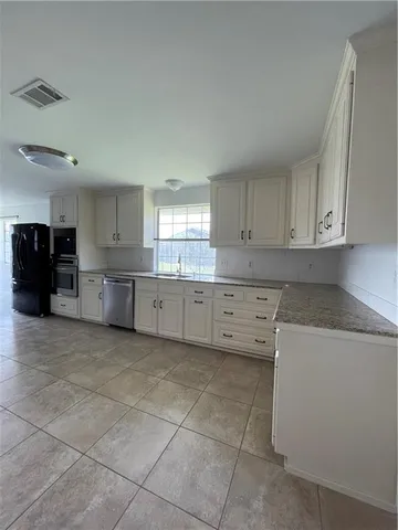 $2,200 | 606 St Rose Avenue, St. Rose, LA 70087