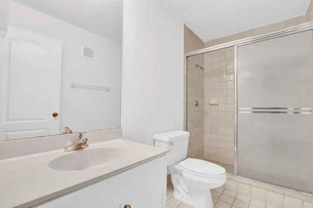 $3,000 | 52 Uno Lago Drive, Juno Beach, FL 33408