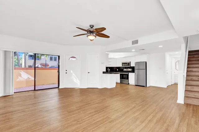 $3,000 | 52 Uno Lago Drive, Juno Beach, FL 33408