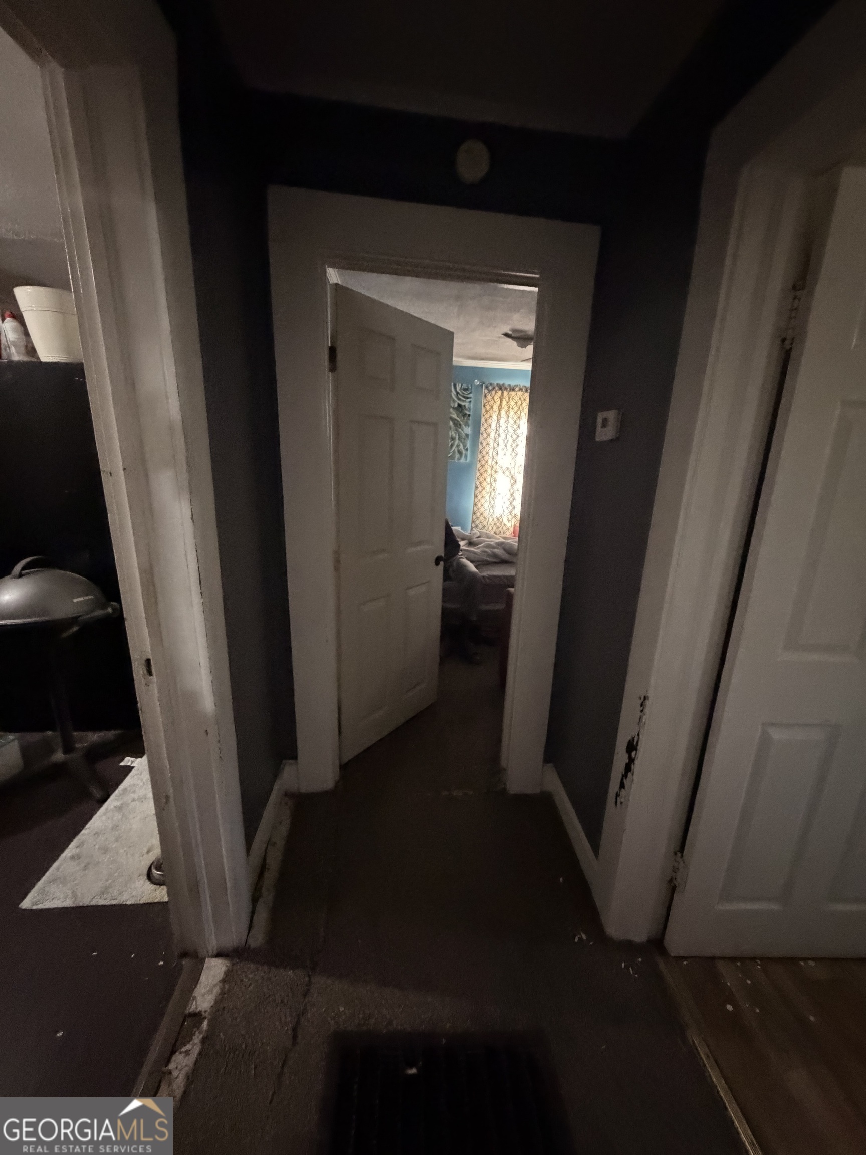 856 Grady Street Macon, GA 31206 - Photo 11 of 23 a view of a hallway