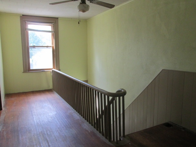 206 North Trivoli Road Trivoli, IL 61569 - Photo 11 of 36