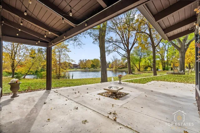 $1,230,000 | 3246 Landwehr Road, Northbrook, IL 60062