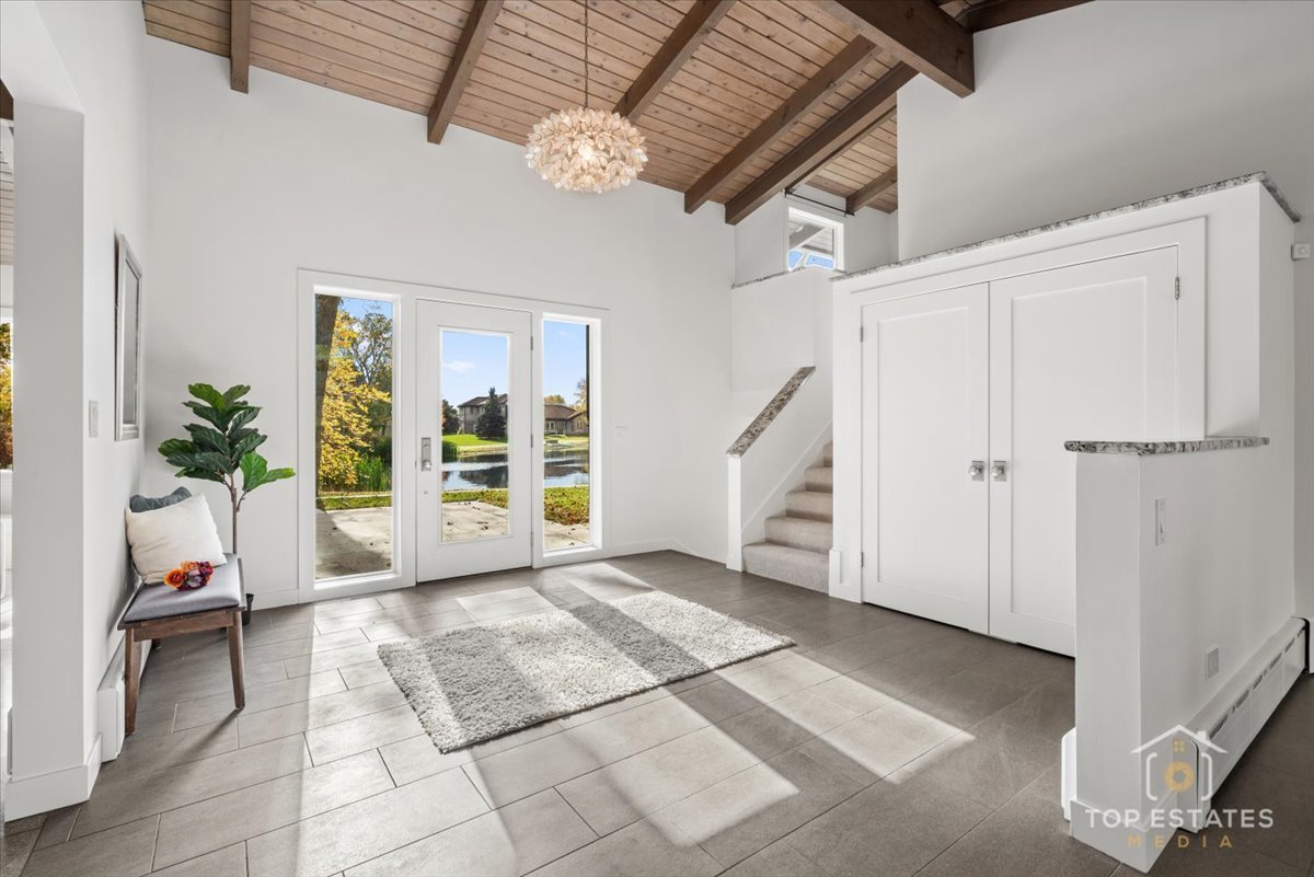 3246 Landwehr Road Northbrook, IL 60062 - Photo 5 of 30