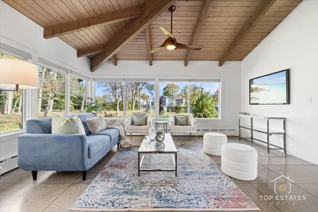 $1,230,000 | 3246 Landwehr Road, Northbrook, IL 60062