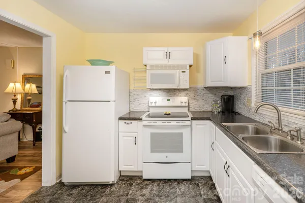 $219,000 | 101 Boyd Drive, Unit 2B, Flat Rock, NC 28731