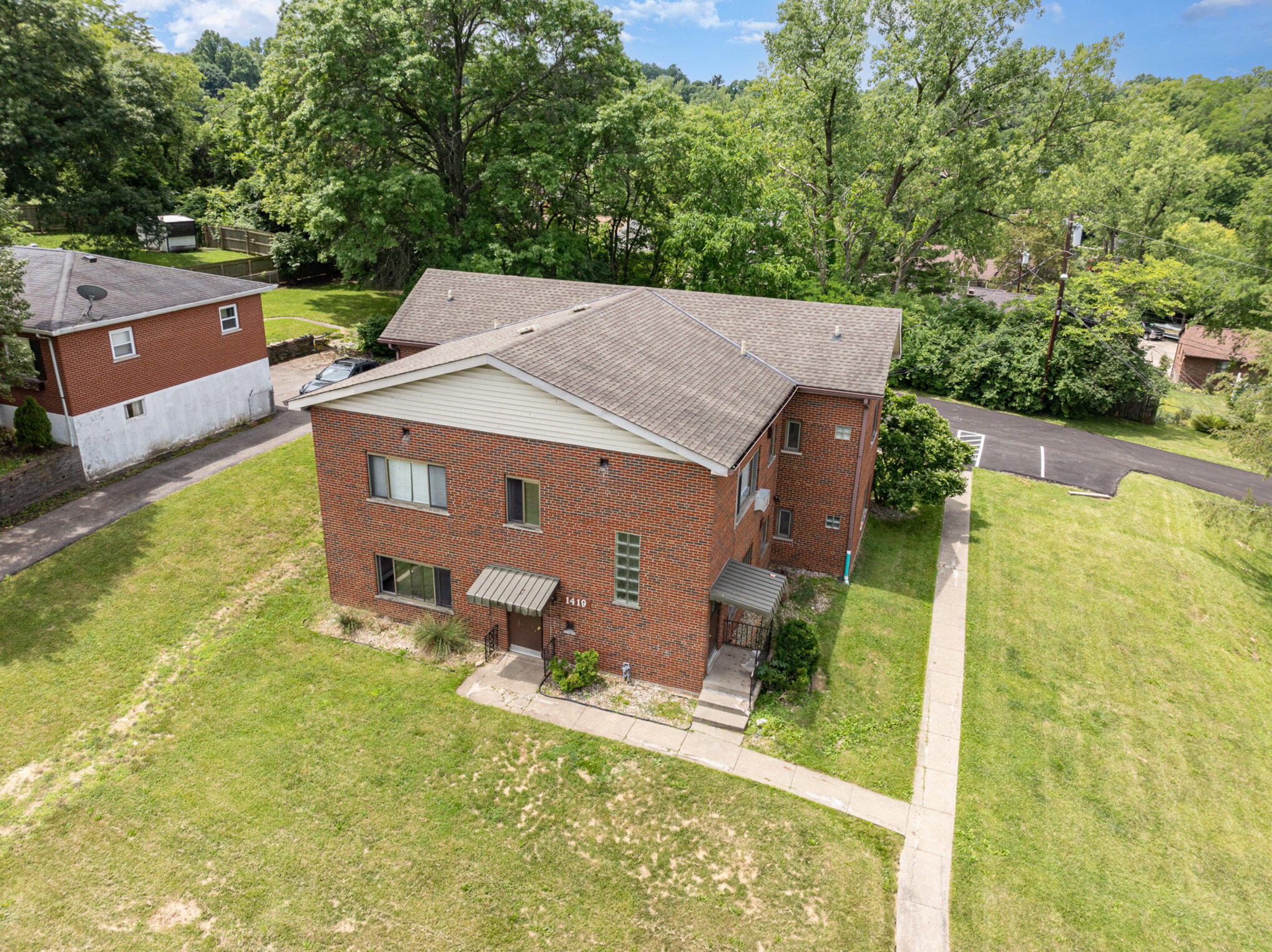 1419 Sleepy Hollow Road Covington, KY 41011 - Photo 2 of 30 Gallery Image 2
