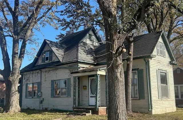 $43,000 | 301 East Jefferson Street, Clinton, MO 64735