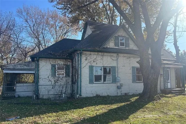 $43,000 | 301 East Jefferson Street, Clinton, MO 64735