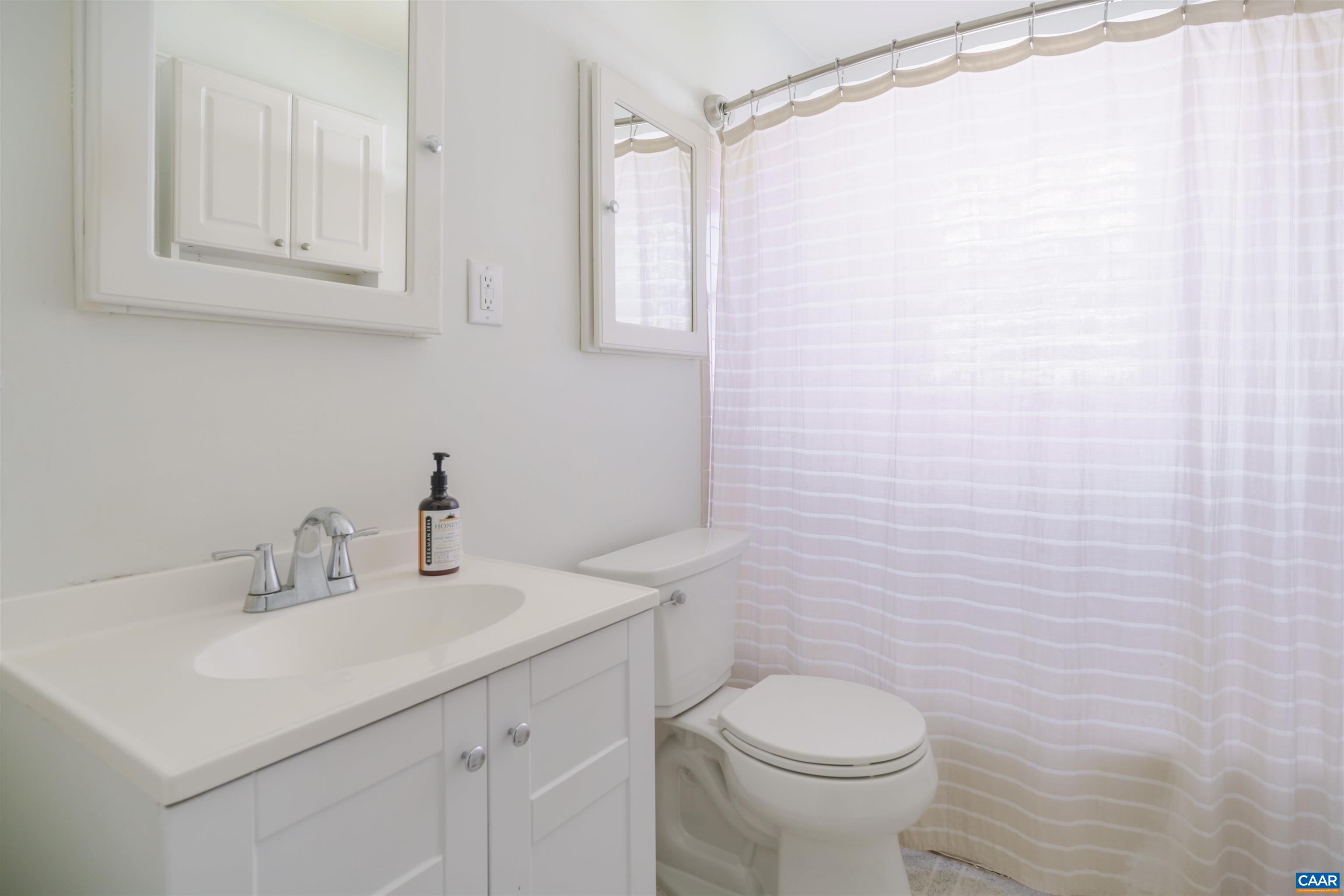 1147 Meriwether Street Charlottesville, VA 22902 - Photo 15 of 25