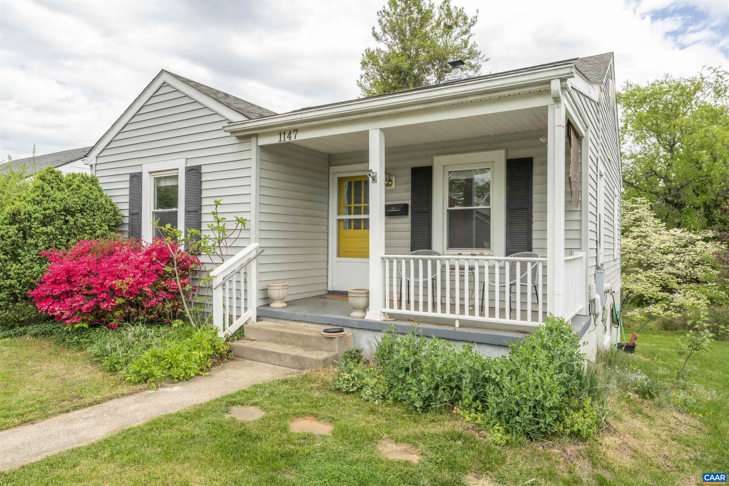 1147 Meriwether Street Charlottesville, VA 22902 - Photo 2 of 25