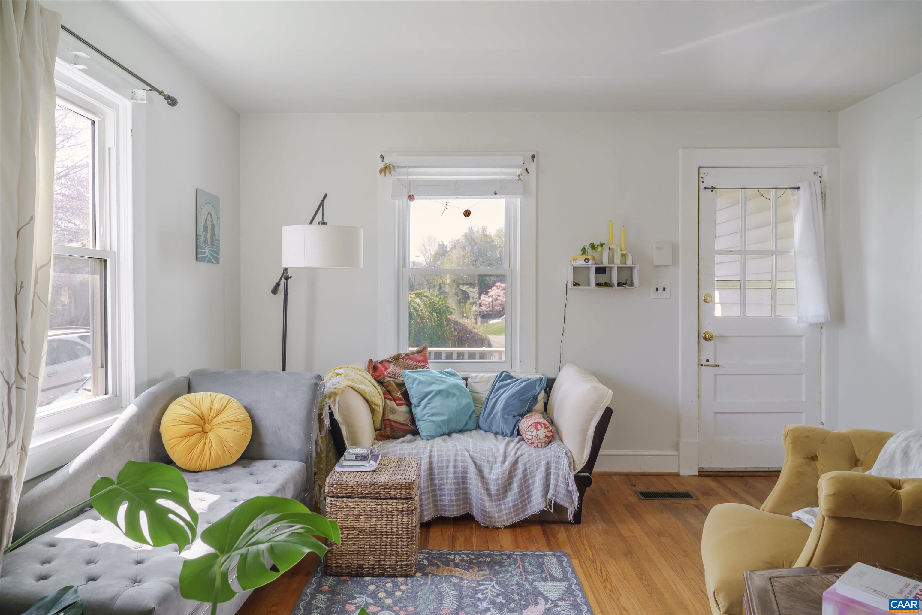 1147 Meriwether Street Charlottesville, VA 22902 - Photo 3 of 25