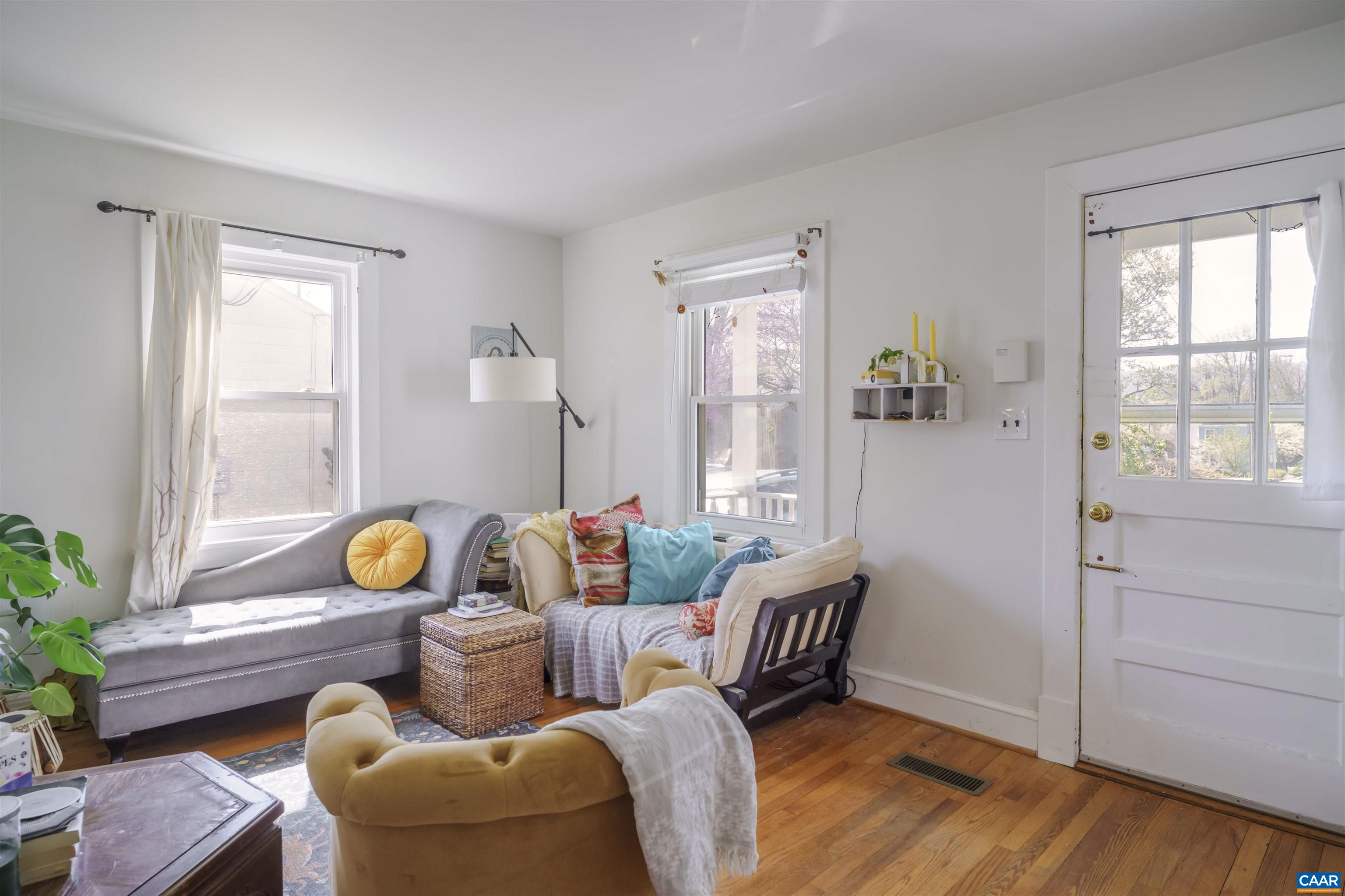 1147 Meriwether Street Charlottesville, VA 22902 - Photo 5 of 25