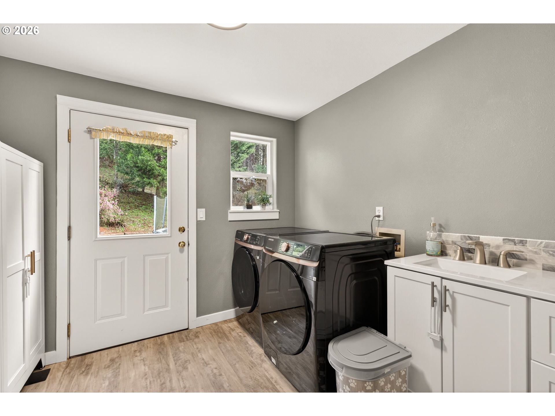 16635 Northwest Cook Road McMinnville, OR 97128 - Photo 19 of 48 Laundry