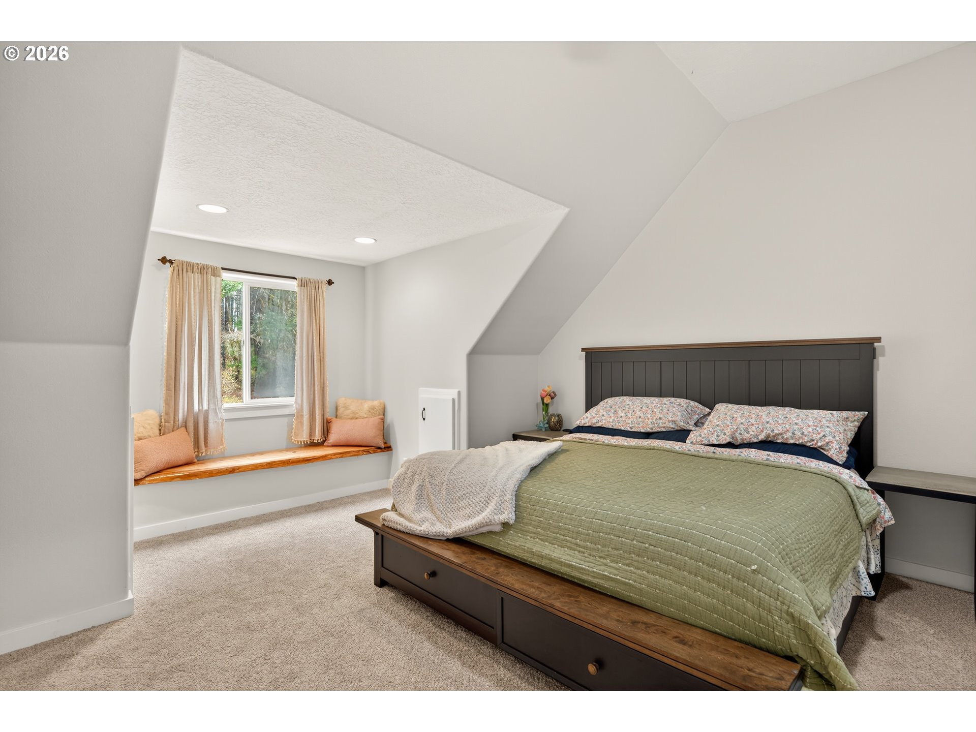 16635 Northwest Cook Road McMinnville, OR 97128 - Photo 26 of 48 Primary Bedroom