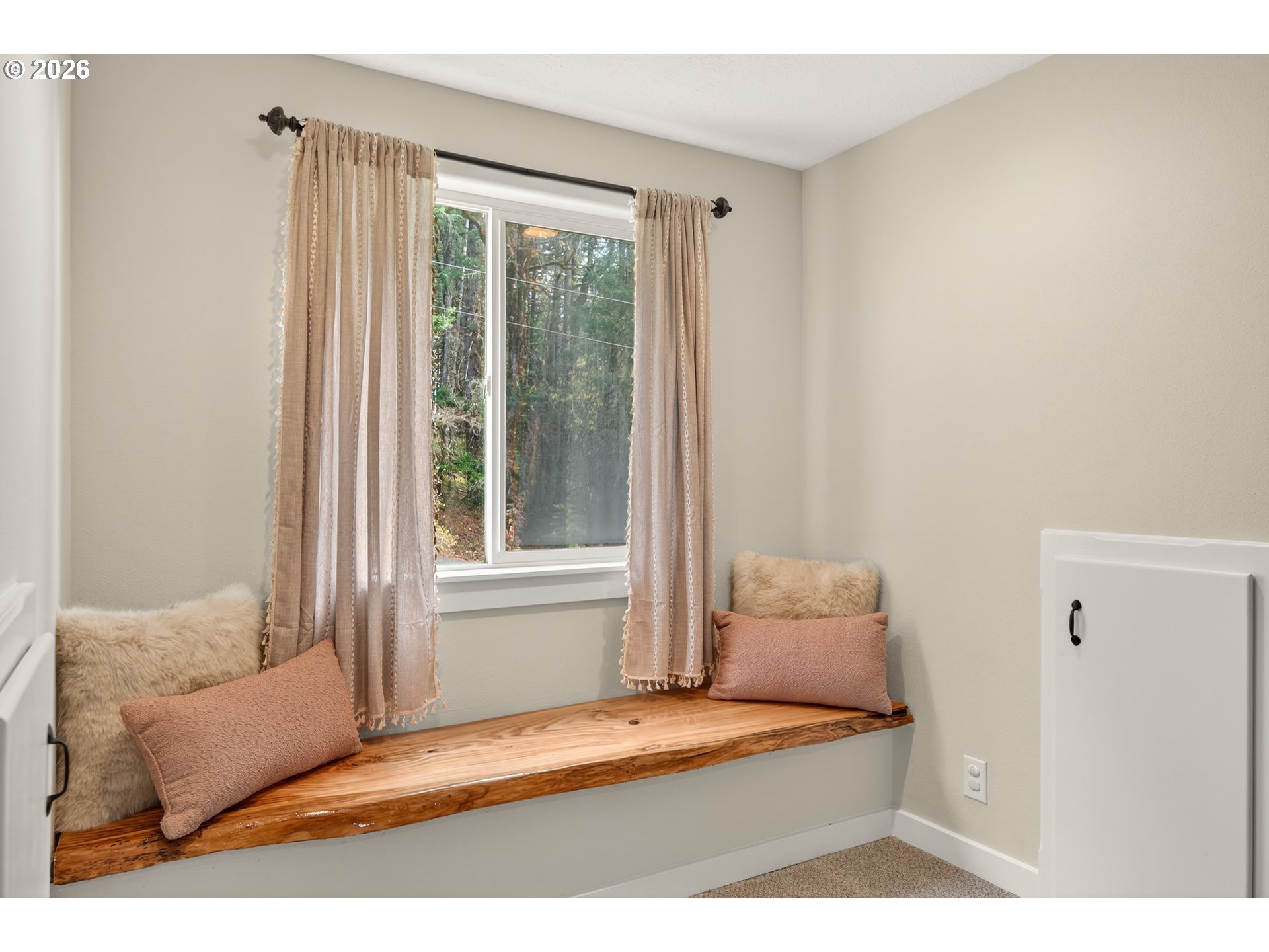 16635 Northwest Cook Road McMinnville, OR 97128 - Photo 27 of 48 Primary Bedroom