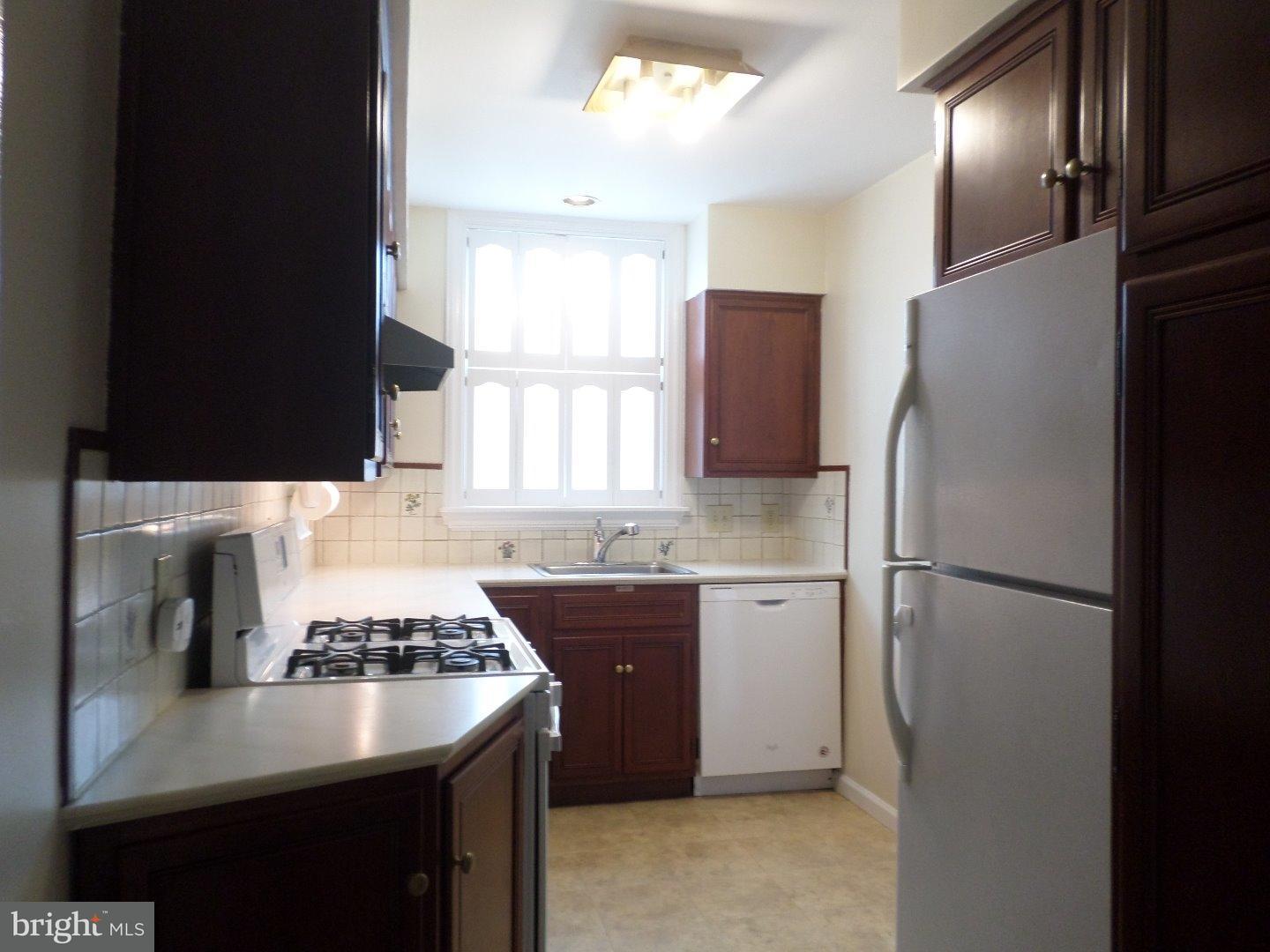 106 Green Valley Road Upper Darby, PA 19082 - Photo 9 of 15 Gallery Image 9