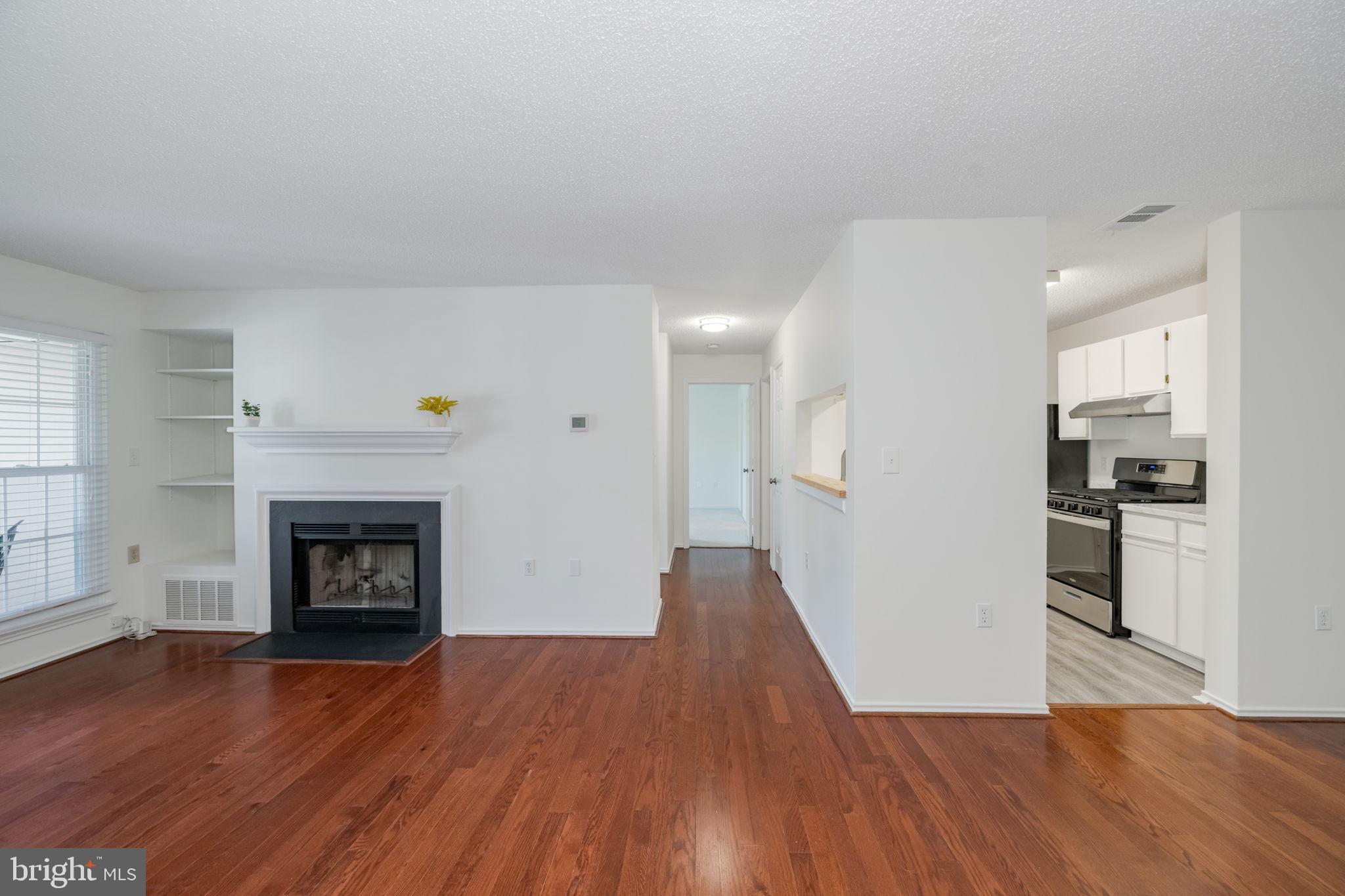 21026 Timber Ridge Terrace, Unit 201 Ashburn, VA 20147 - Photo 5 of 32 Gallery Image 5