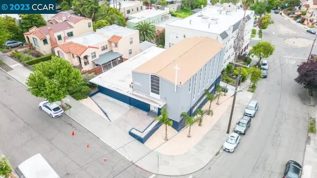 $2,888,000 | 5201 Hillen Drive, Oakland, CA 94619