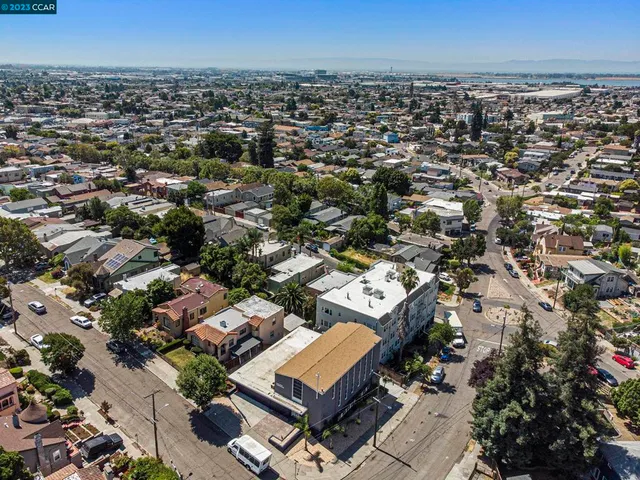 $2,888,000 | 5201 Hillen Drive, Oakland, CA 94619