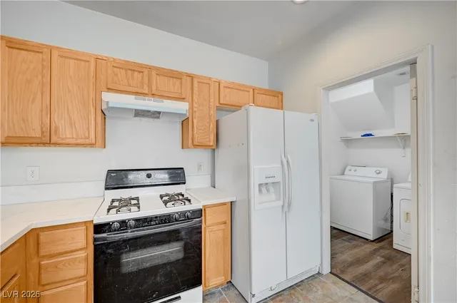 $1,950 | 9299 Adamshurst Avenue, Las Vegas, NV 89148