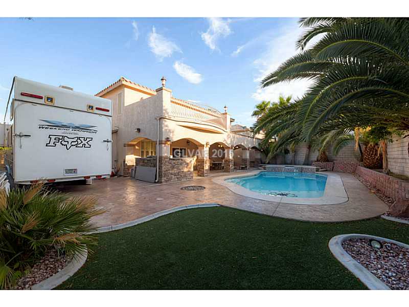 265 Violet Note Street Henderson, NV 89074 - Photo 19 of 20 Swimming Pool/Hot Tub/Sauna. RV/BOAT parking