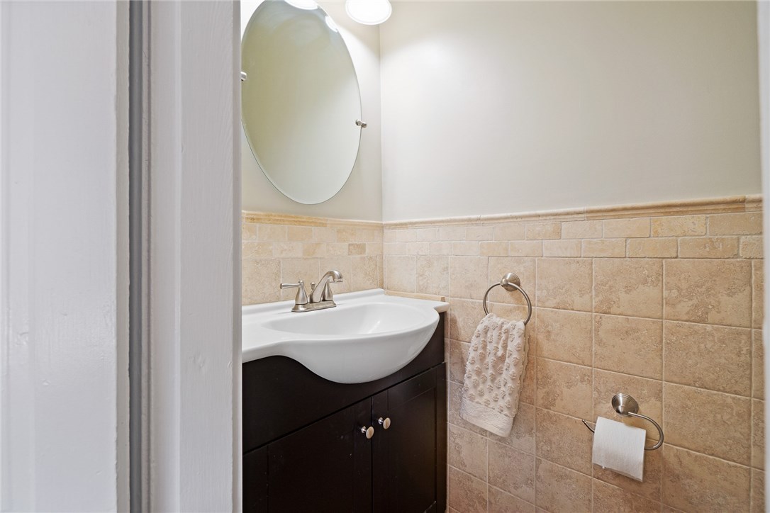 354 Old River Road Lincoln, RI 02838 - Photo 16 of 34 Gallery Image 16
