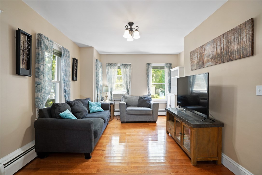 354 Old River Road Lincoln, RI 02838 - Photo 4 of 34 Gallery Image 4