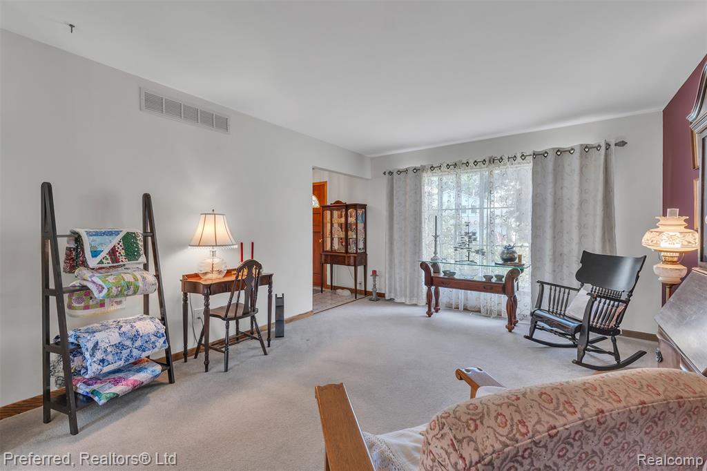 41815 Cherry Hill Road Novi, MI 48375 - Photo 11 of 57 Gallery Image 11
