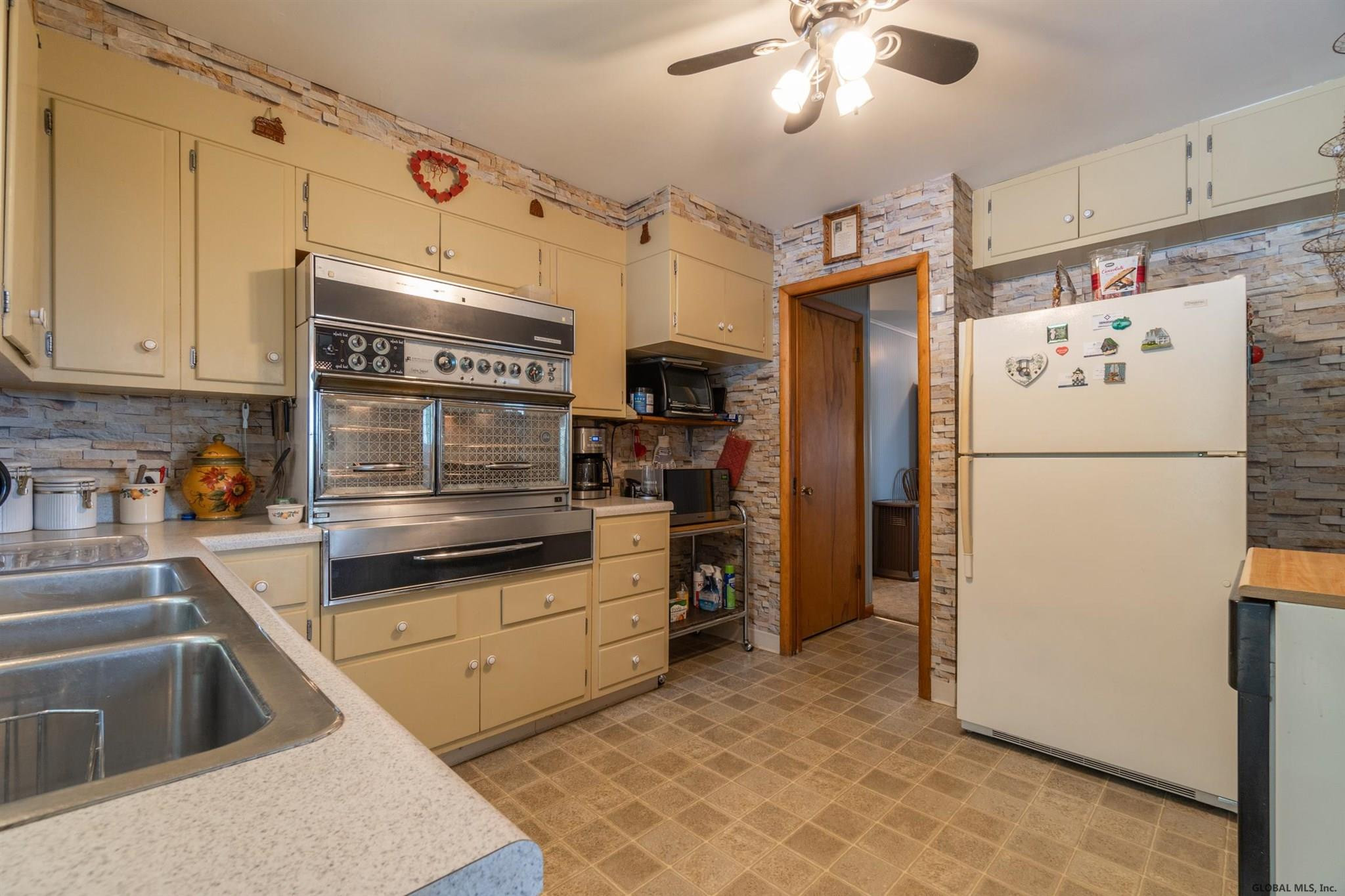 1533 County Rte 11 Hampton, NY 12887 - Photo 19 of 59 Photo 19