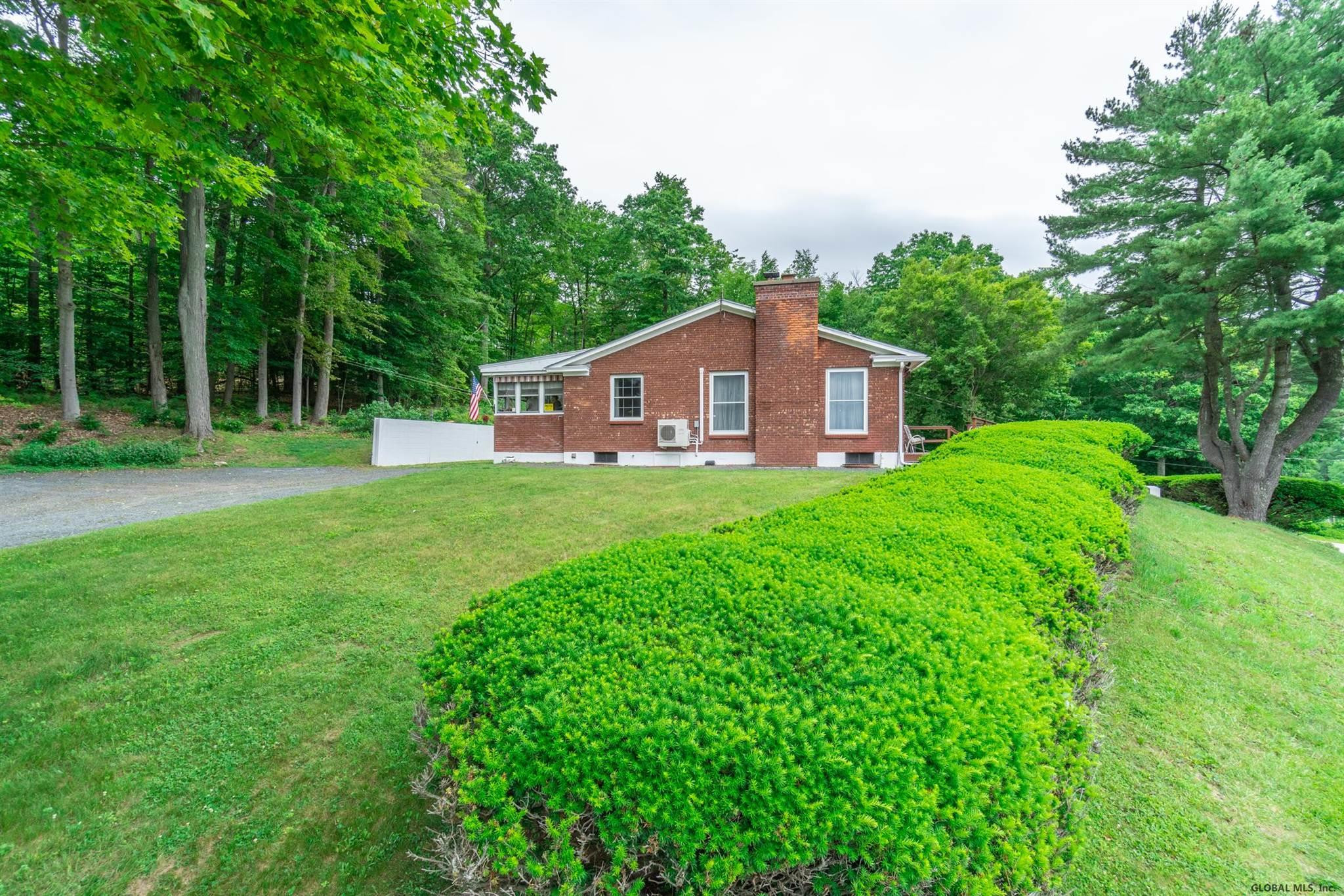 1533 County Rte 11 Hampton, NY 12887 - Photo 37 of 59 Photo 37