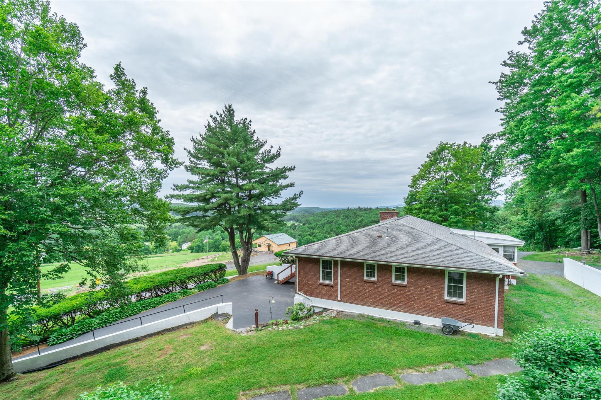 1533 County Rte 11 Hampton, NY 12887 - Photo 10 of 59 Photo 10