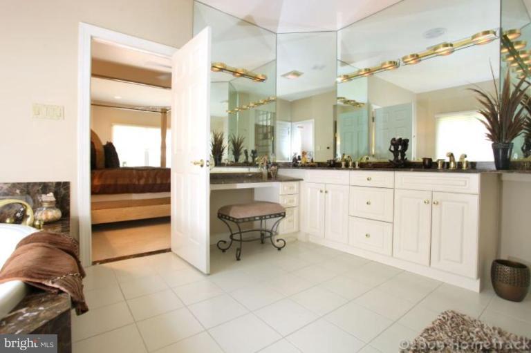 10504 Vincent Road White Marsh, MD 21162 - Photo 15 of 30 Master Bath