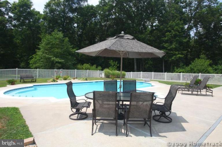 10504 Vincent Road White Marsh, MD 21162 - Photo 30 of 30 Exterior #5