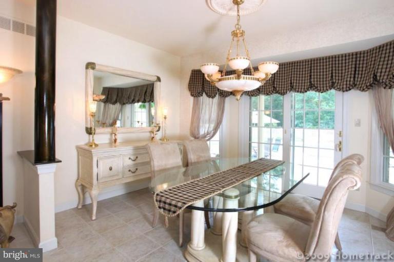 10504 Vincent Road White Marsh, MD 21162 - Photo 5 of 30 Dining Room