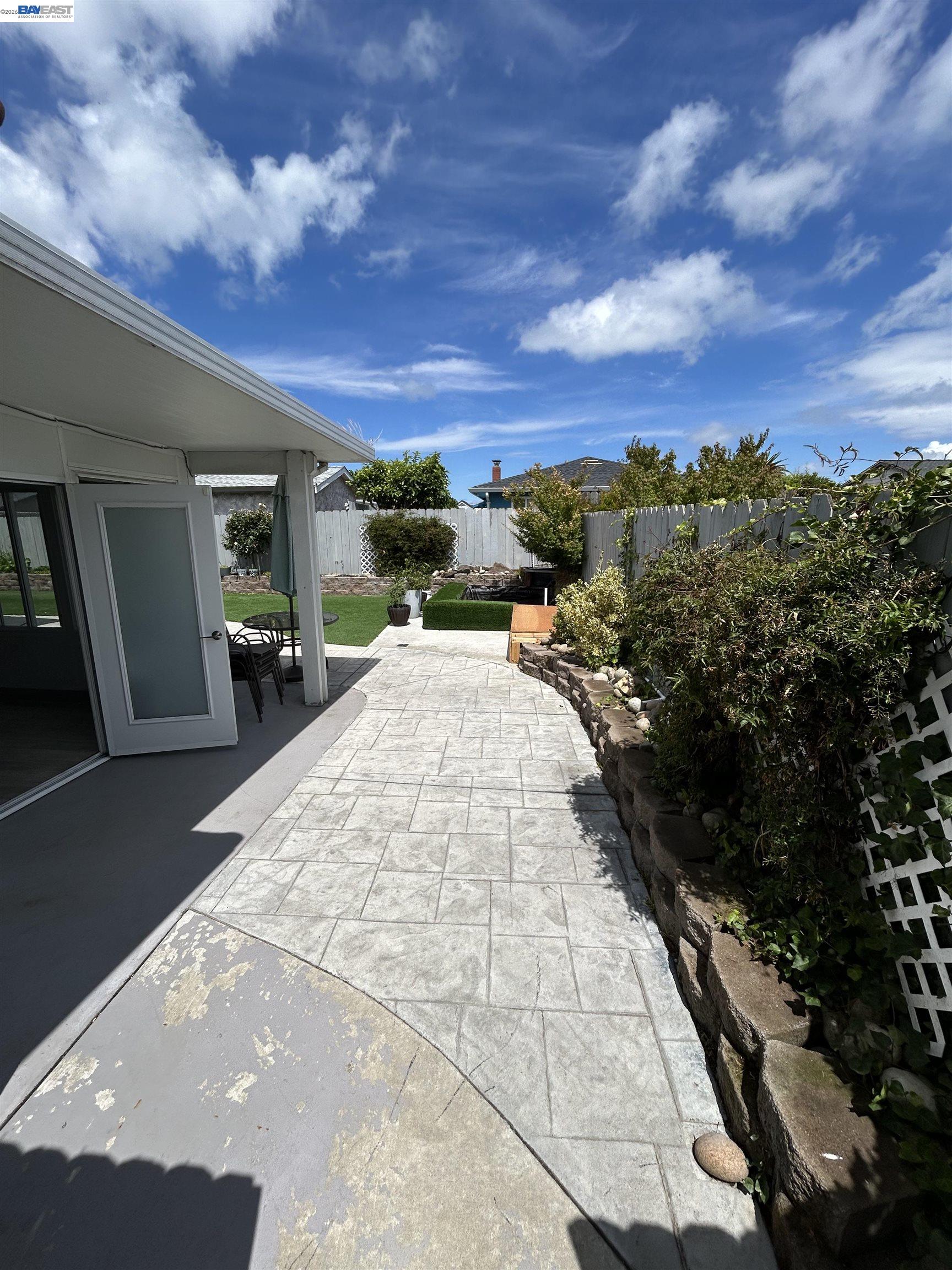 2057 Rosedale Drive San Pablo, CA 94806 - Photo 28 of 33